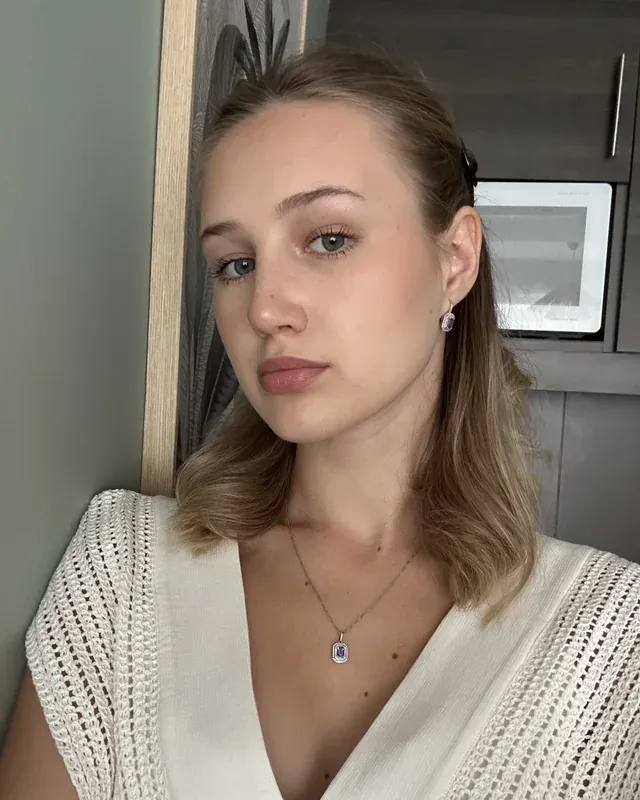 Mia Szplit, 18 lat